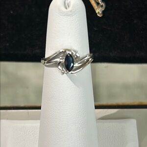 438613 Elegant 14k white gold Women's Ring with Blue sapphire Gemstone